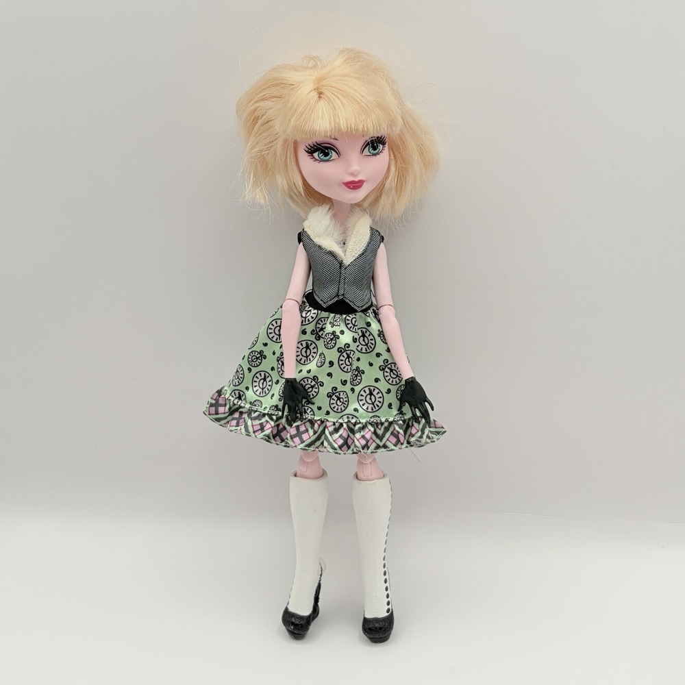 Ever After High Doll Bunny Blanc 2014 Dressed with Shoes